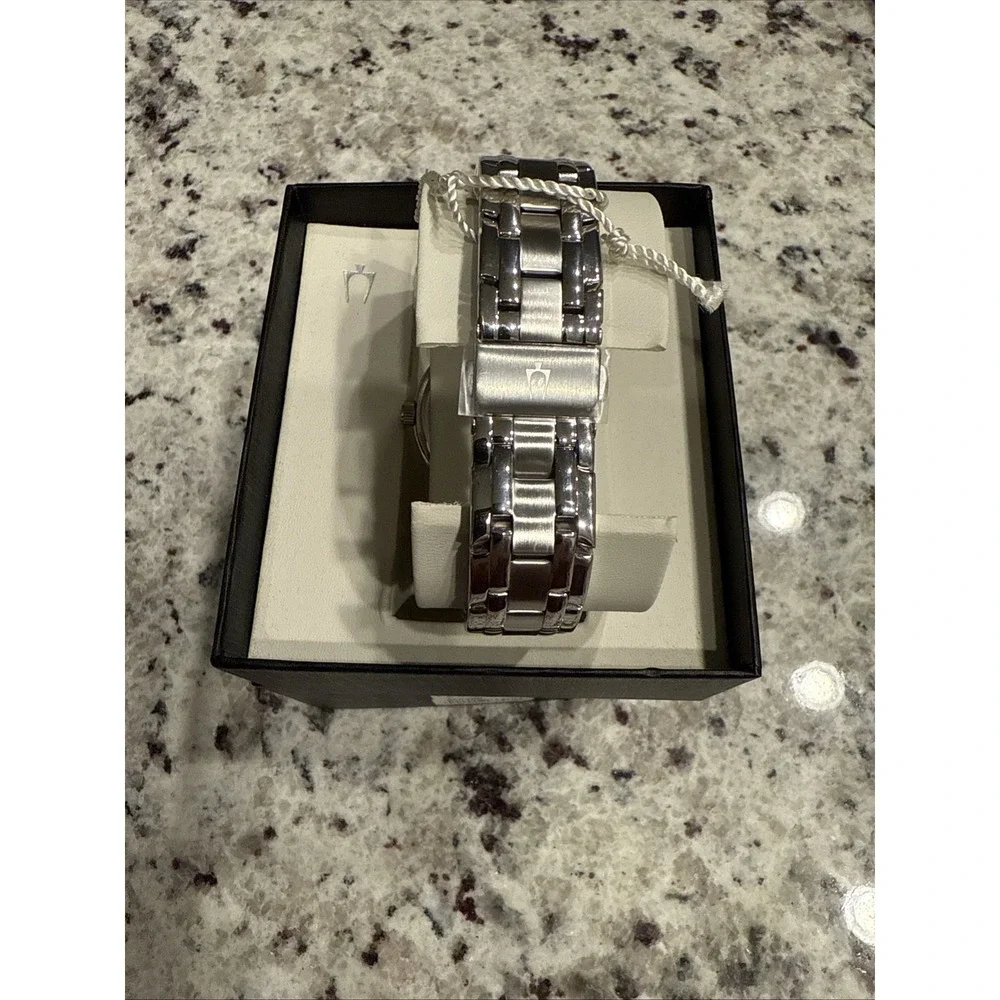 New Bulova Men's Quartz Arabic Numerals Silver-Tone Dial Band Watch 96A000